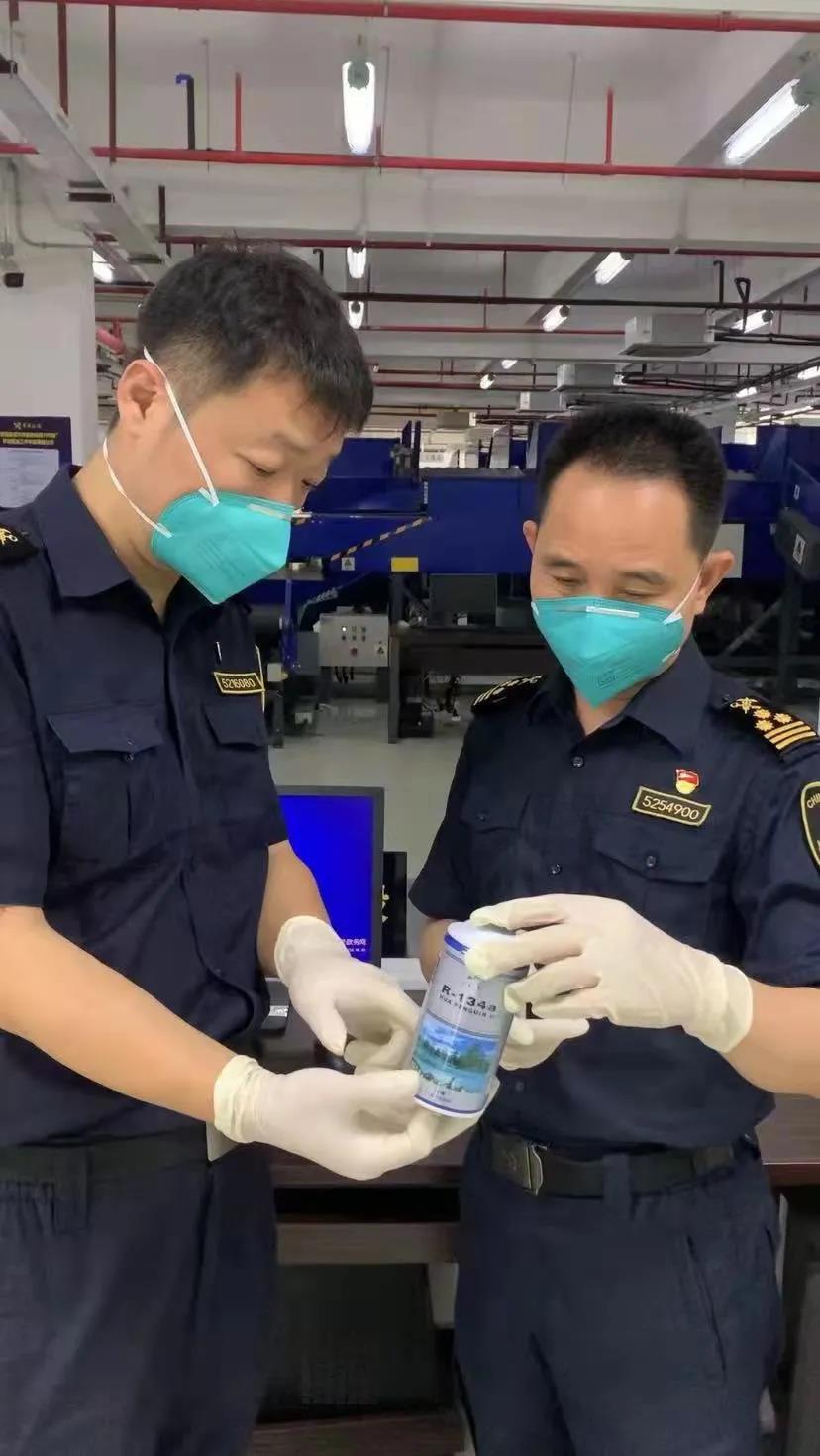 <a href='http://www.yunxiangju.cn' title='危險(xiǎn)品運(yùn)輸' >危險(xiǎn)品運(yùn)輸</a>